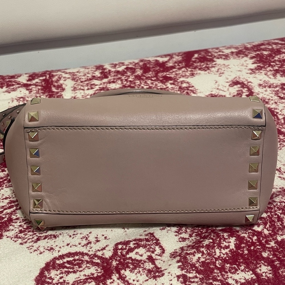 Valentino Garavani Studded Taupe Crossbody Bag - Picture 8 of 14